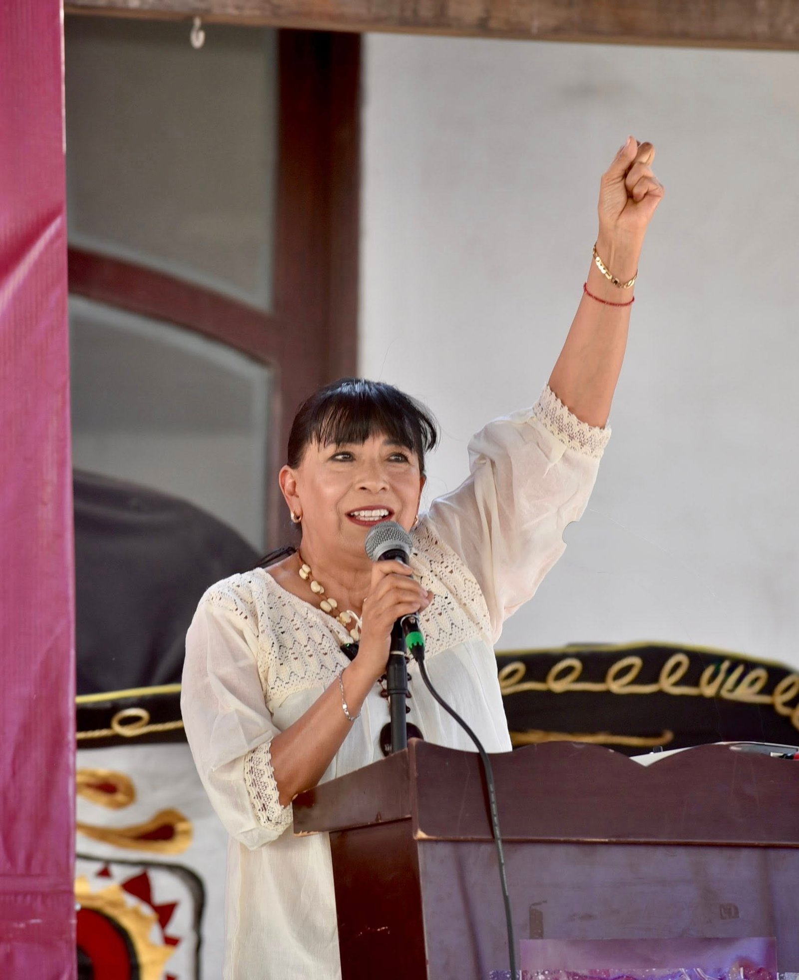 El impulso de los "Centros Libres" en el Edomex, un trabajo de equipo entre la Gobernadora Delfina Gómez y la Secretaría de las Mujeres, Profesora María Esther Rodríguez.