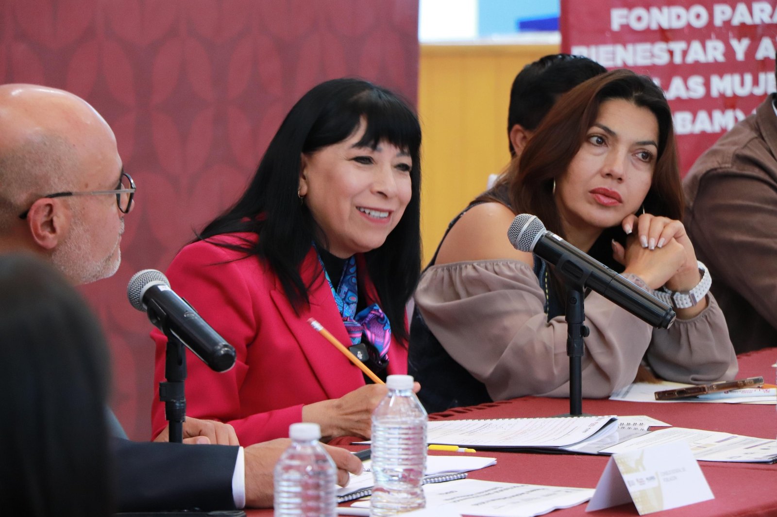 Maria Esther Rodriguez, Secretaria de las Mujeres del Estado de México impulsa una agenda feminista, reforzando acciones contra la violencia y el embarazo adolescente.